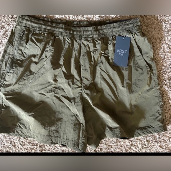 VRST Other - Men’s New VRST Men's 7" All-In Unlined Short Shorts Olive Green Shine Size